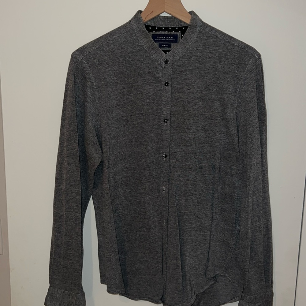 No collar button up